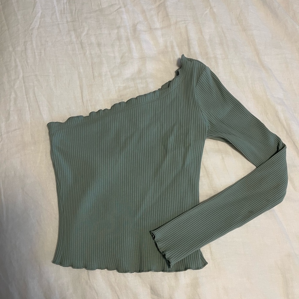 Superdown one sleeve shirt